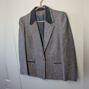 VINTAGE Women Blazer Tweed Wool Size ? (Small +/-) Button Closure Pockets Gray